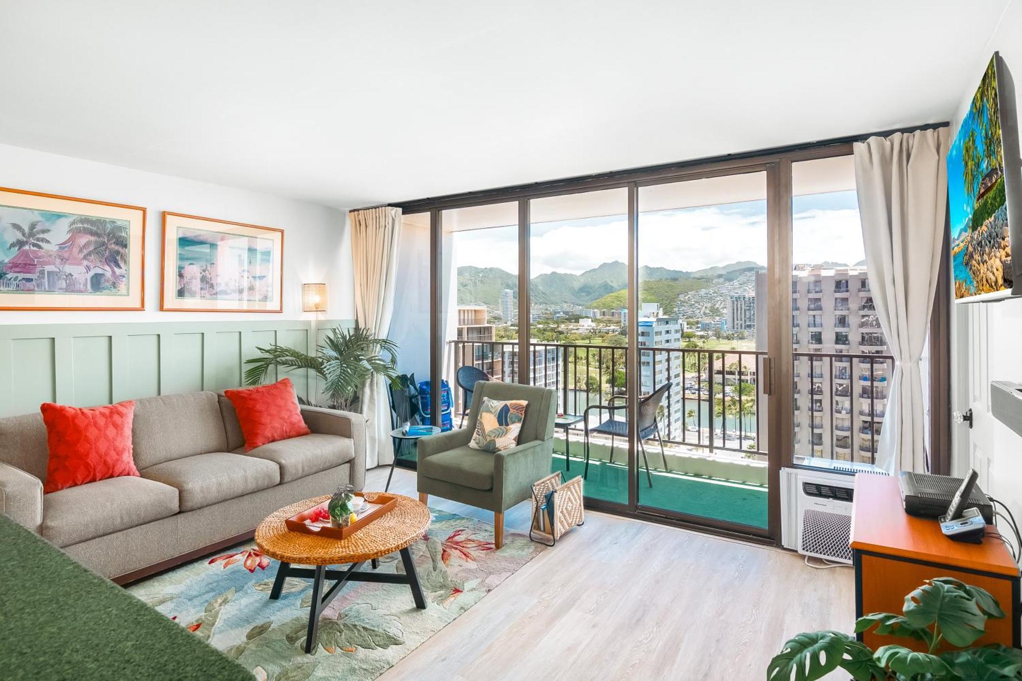 Mountain View Condo W/ King-Size Bed, Free Parking هونولولو المظهر الخارجي الصورة