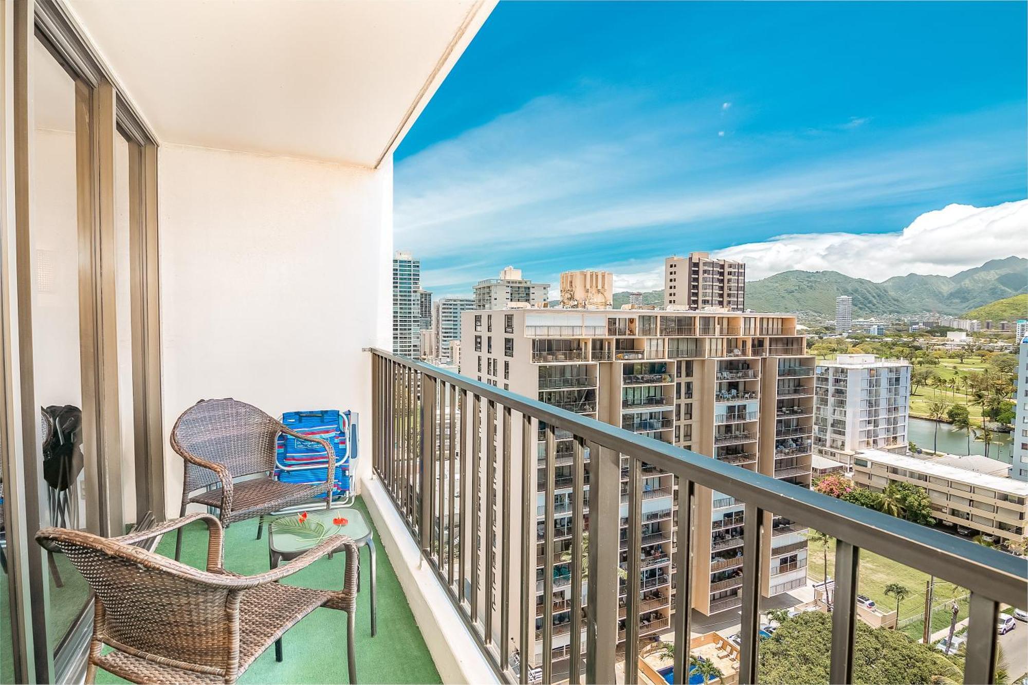 Mountain View Condo W/ King-Size Bed, Free Parking هونولولو المظهر الخارجي الصورة