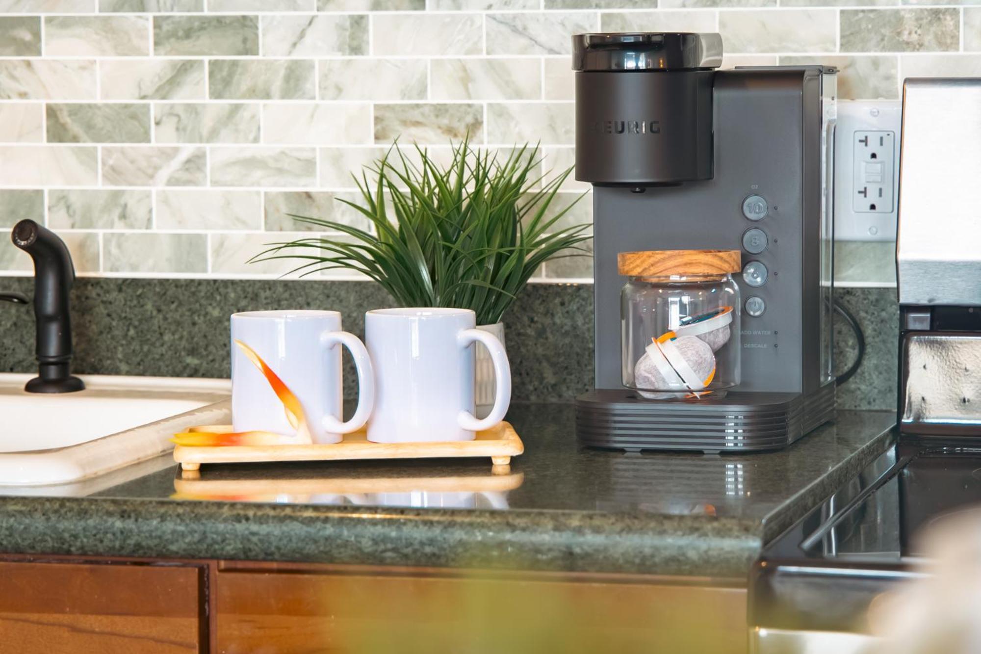 Mountain View Condo W/ King-Size Bed, Free Parking هونولولو المظهر الخارجي الصورة