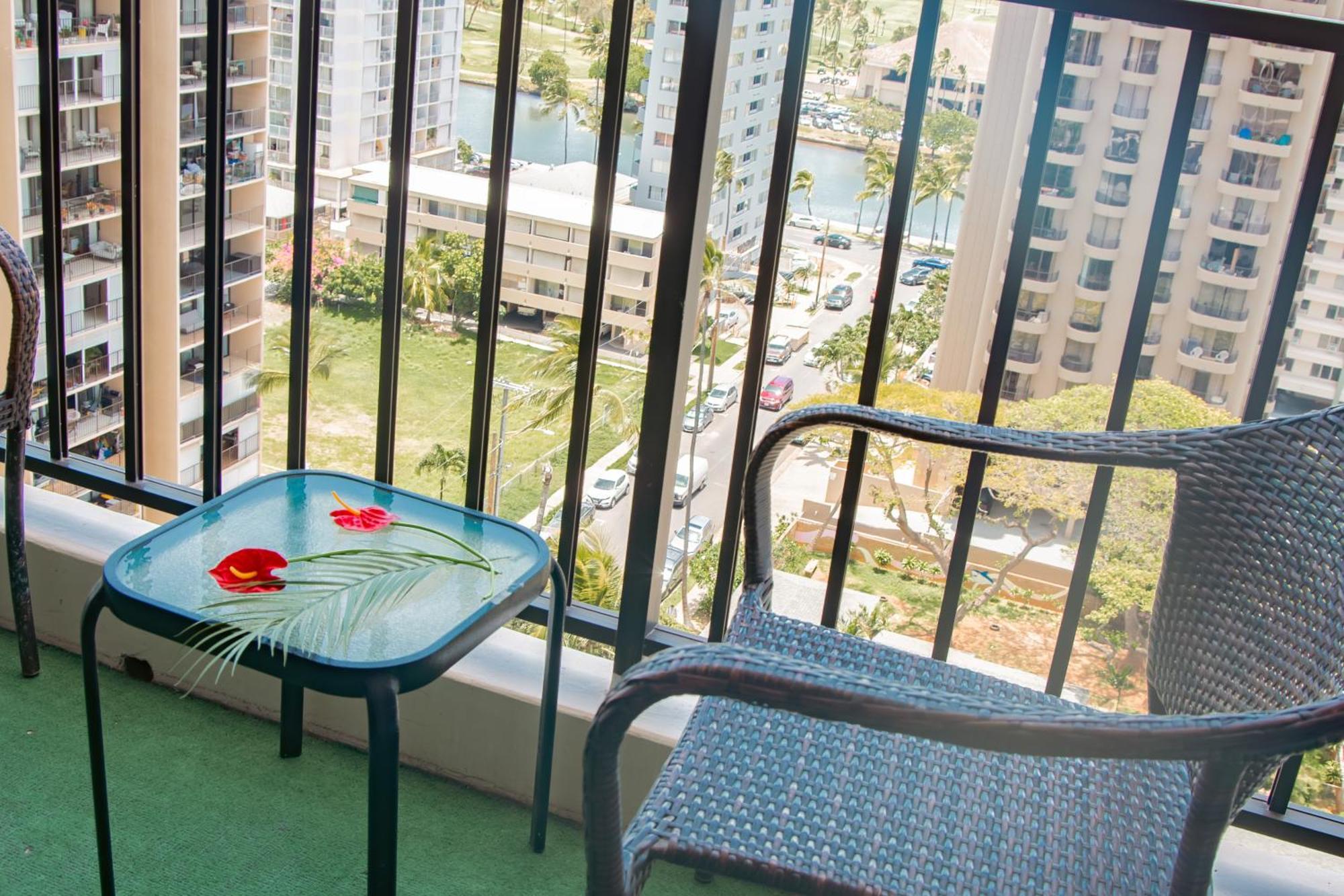 Mountain View Condo W/ King-Size Bed, Free Parking هونولولو المظهر الخارجي الصورة