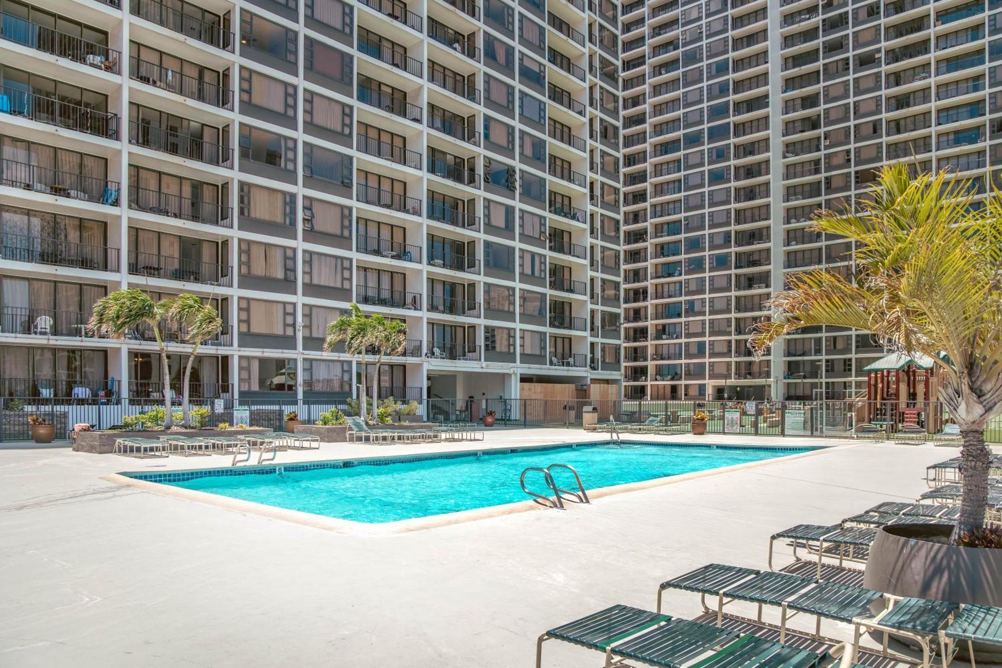 Mountain View Condo W/ King-Size Bed, Free Parking هونولولو المظهر الخارجي الصورة